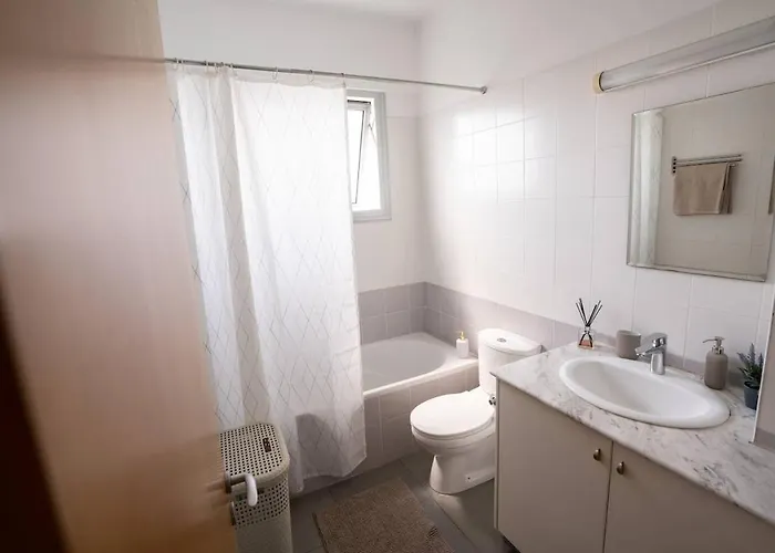 Cosy Flat With Panoramic View, 15 Min To Airport Geroskipou