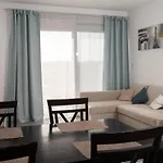 Cosy Flat With Panoramic View, 15 Min To Airport Apartament *