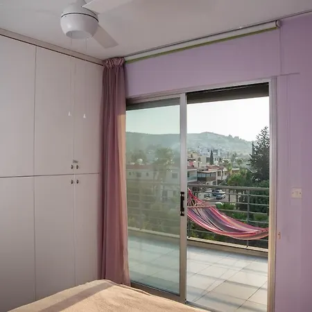 Cosy Flat With Panoramic View, 15 Min To Airport