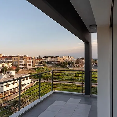 公寓 Cosy Flat With Panoramic View, 15 Min To Airport