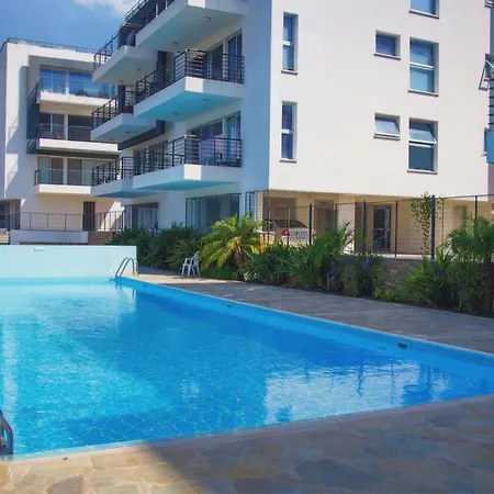 Cosy Flat With Panoramic View, 15 Min To Airport 公寓