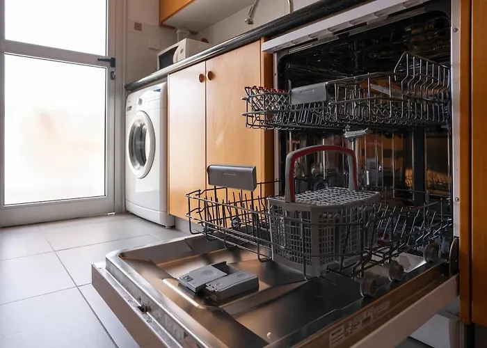 Cosy Flat With Panoramic View, 15 Min To Airport * Geroskipou