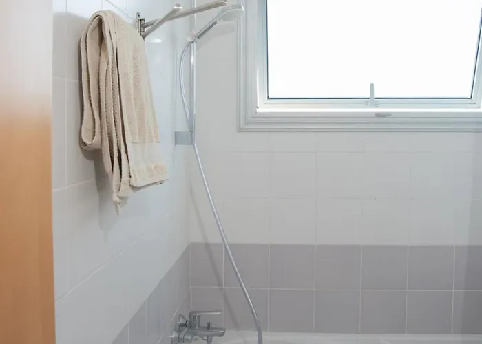 Appartement Cosy Flat With Panoramic View, 15 Min To Airport